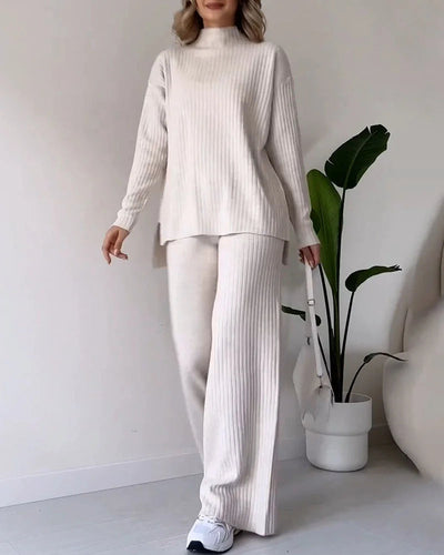 Sienna – Chic Slit Relaxed two-piece set