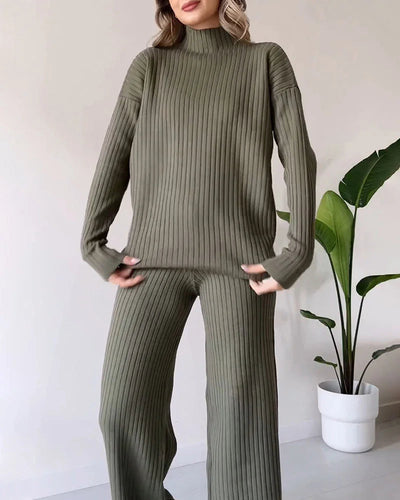 Sienna – Chic Slit Relaxed two-piece set