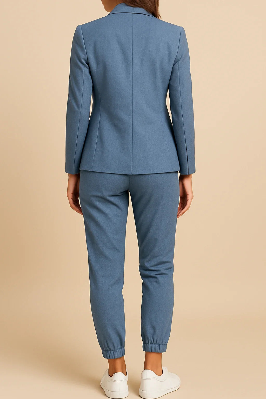 Lucia – The Power-Soft Suit
