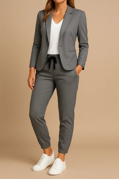 Lucia – The Power-Soft Suit