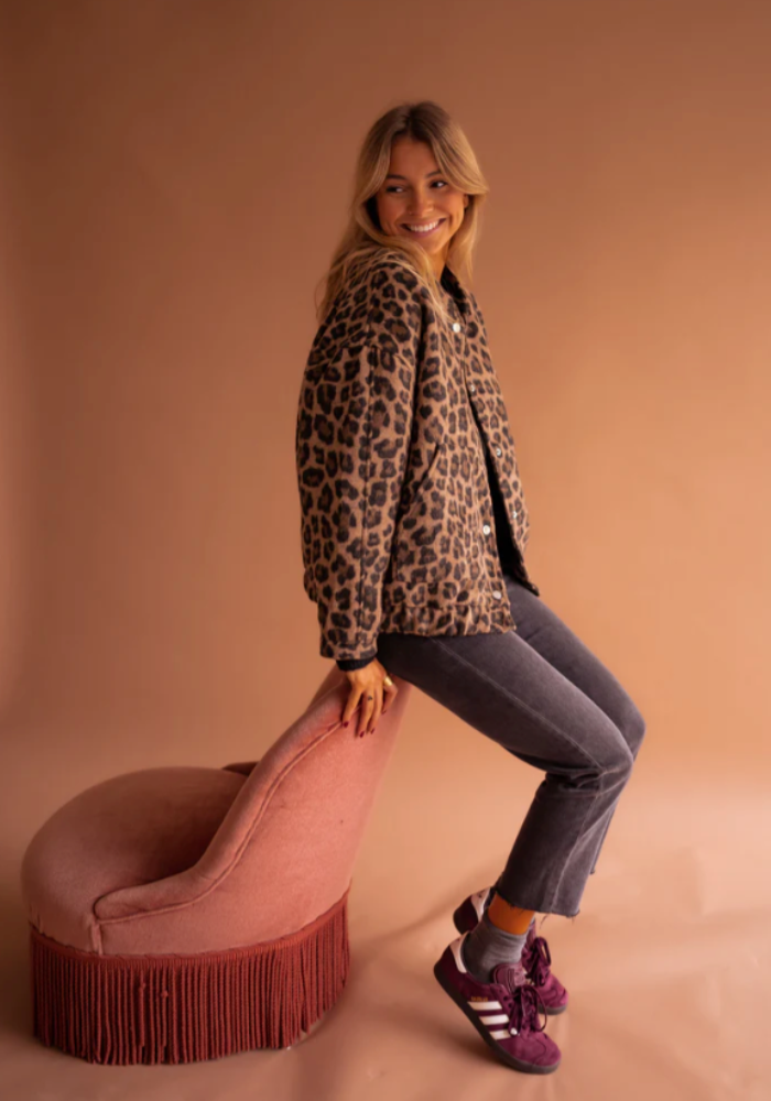 Delia - Bold Leopard Jacket