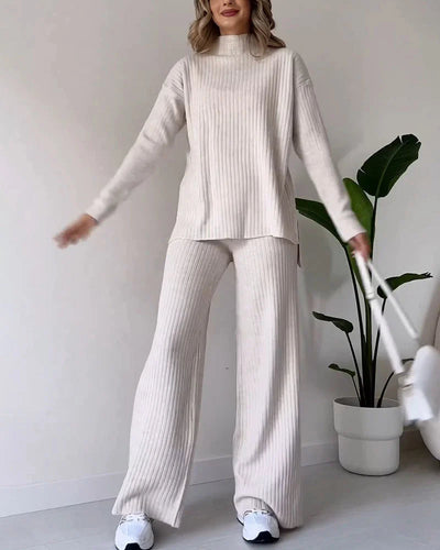 Sienna – Chic Slit Relaxed two-piece set
