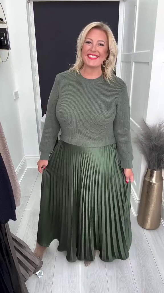 Loti - Elegant Pleated Dress